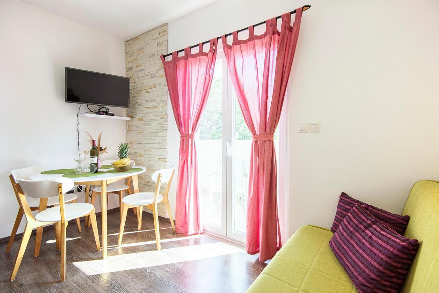Apartments Cape Deluxe Ртина Екстериор снимка