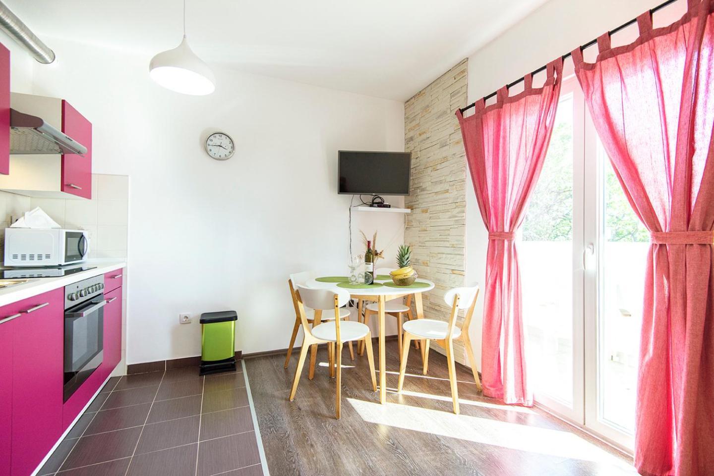 Apartments Cape Deluxe Ртина Екстериор снимка